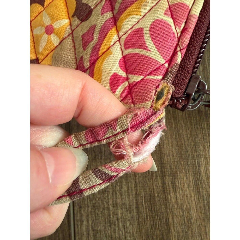 Vera Bradley Carnaby Zip Around Wallet Wristlet Quilted Pink Floral - Picture 3 of 11